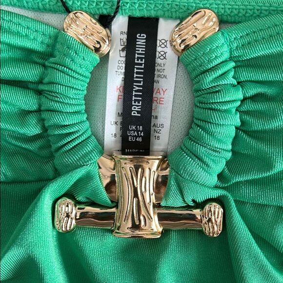PrettyLittleThing Plus Green Hammered Bikini Bottom with Gold Detail - Sz 14 - Picture 7 of 7